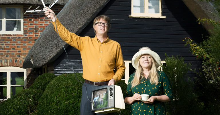 Giles and Mary Gogglebox Life: Age, Love, and True Bond