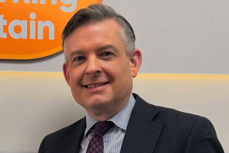 Jonathan Ashworth: Net Worth, Wife, Parents, and 2026 Health Update Jonathan Ashworth