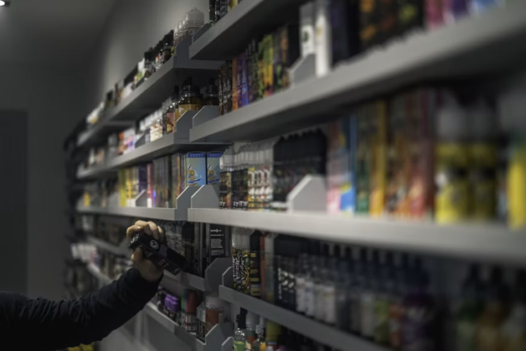 IVG 2400 vs IVG Smart 5500: Which Disposable Vape Wins? IVG 2400 vs IVG Smart 5500: Which Disposable Vape Wins?